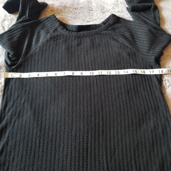 Chaser black long sleeve top size M - Picture 5 of 9